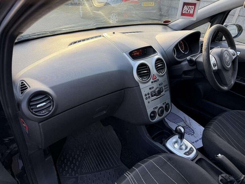 Vauxhall Corsa 1.2i ecoFLEX 16v Exclusiv Hatchback 5dr Petrol Easytronic (119 g/km, 84 bhp) - U2410
