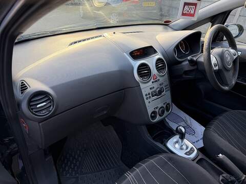 Vauxhall Corsa 1.2i ecoFLEX 16v Exclusiv Hatchback 5dr Petrol Easytronic (119 g/km, 84 bhp) - U2410