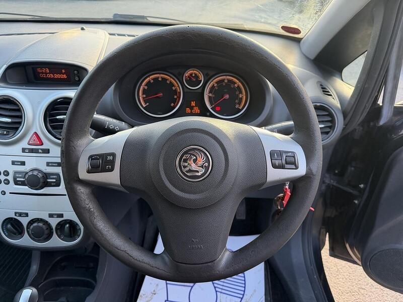 Vauxhall Corsa 1.2i ecoFLEX 16v Exclusiv Hatchback 5dr Petrol Easytronic (119 g/km, 84 bhp) - U2410