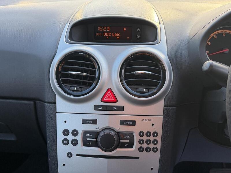 Vauxhall Corsa 1.2i ecoFLEX 16v Exclusiv Hatchback 5dr Petrol Easytronic (119 g/km, 84 bhp) - U2410