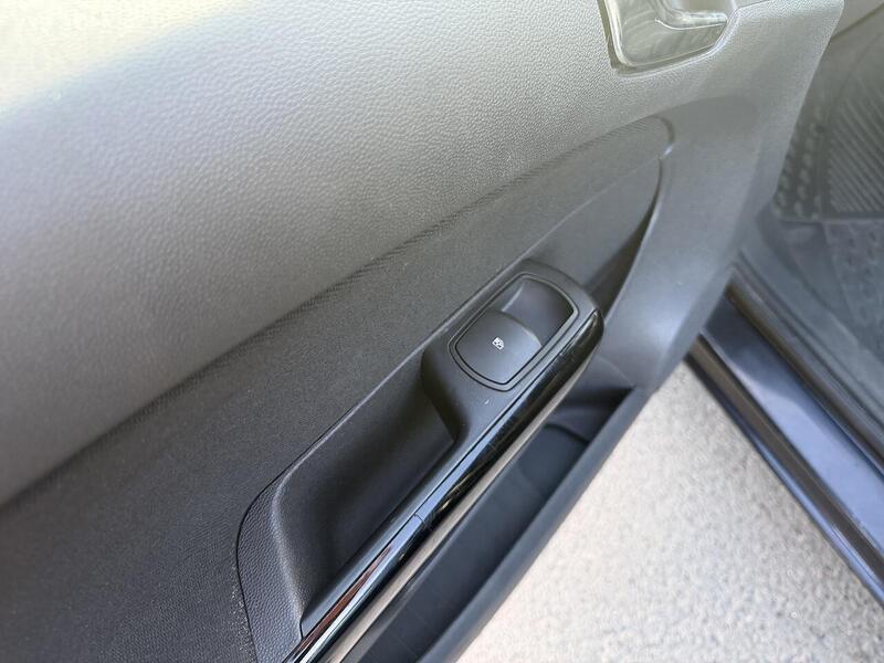 Vauxhall Corsa 1.2i ecoFLEX 16v Exclusiv Hatchback 5dr Petrol Easytronic (119 g/km, 84 bhp) - U2410