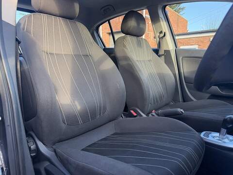 Vauxhall Corsa 1.2i ecoFLEX 16v Exclusiv Hatchback 5dr Petrol Easytronic (119 g/km, 84 bhp) - U2410