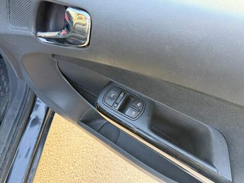 Vauxhall Corsa 1.2i ecoFLEX 16v Exclusiv Hatchback 5dr Petrol Easytronic (119 g/km, 84 bhp) - U2410