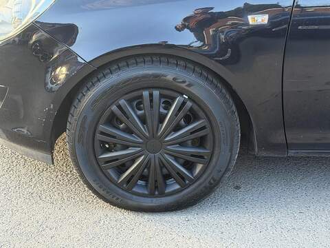 Vauxhall Corsa 1.2i ecoFLEX 16v Exclusiv Hatchback 5dr Petrol Easytronic (119 g/km, 84 bhp) - U2410