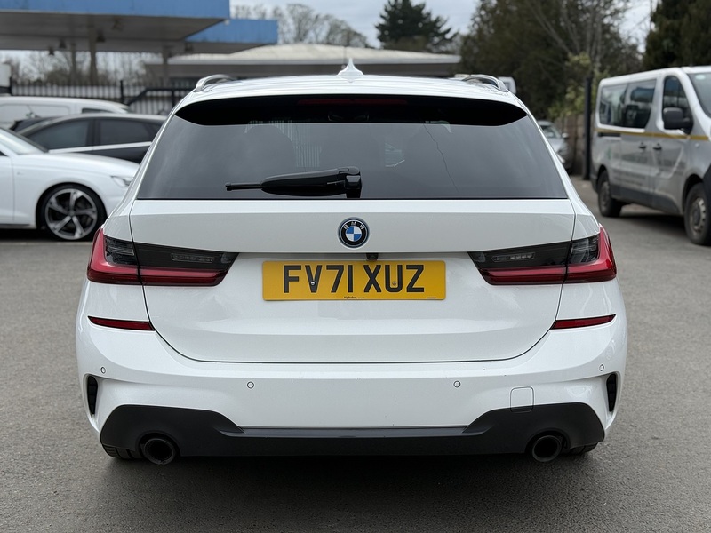 BMW 3 Series 2.0 330e 12kWh M Sport Touring 5dr Petrol Plug-in Hybrid Auto Euro 6 (s/s) (292 ps) - U2411