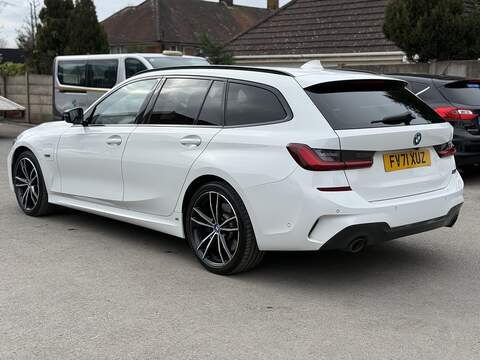 BMW 3 Series 2.0 330e 12kWh M Sport Touring 5dr Petrol Plug-in Hybrid Auto Euro 6 (s/s) (292 ps) - U2411
