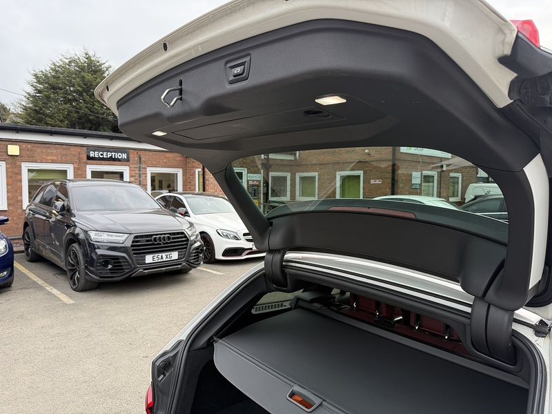 BMW 3 Series 2.0 330e 12kWh M Sport Touring 5dr Petrol Plug-in Hybrid Auto Euro 6 (s/s) (292 ps) - U2411