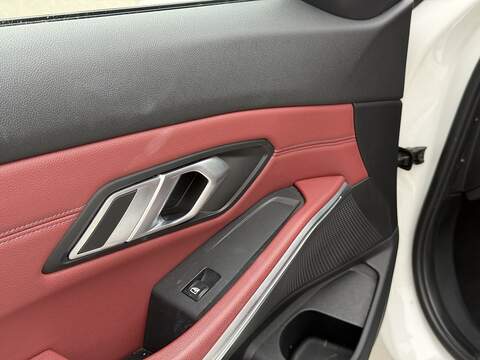 BMW 3 Series 2.0 330e 12kWh M Sport Touring 5dr Petrol Plug-in Hybrid Auto Euro 6 (s/s) (292 ps) - U2411