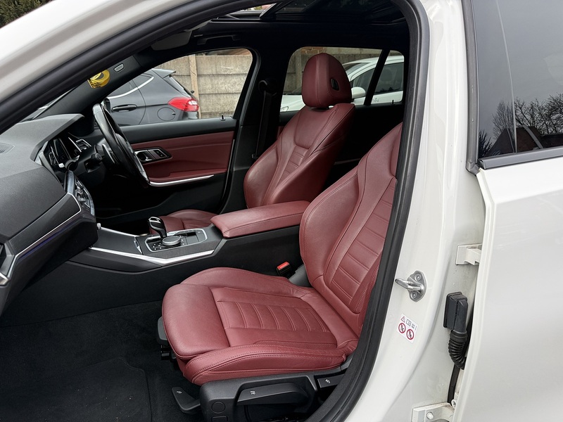 BMW 3 Series 2.0 330e 12kWh M Sport Touring 5dr Petrol Plug-in Hybrid Auto Euro 6 (s/s) (292 ps) - U2411