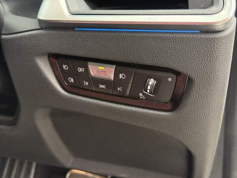 BMW 3 Series 2.0 330e 12kWh M Sport Touring 5dr Petrol Plug-in Hybrid Auto Euro 6 (s/s) (292 ps) - U2411