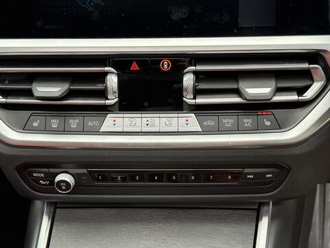 BMW 3 Series 2.0 330e 12kWh M Sport Touring 5dr Petrol Plug-in Hybrid Auto Euro 6 (s/s) (292 ps) - U2411