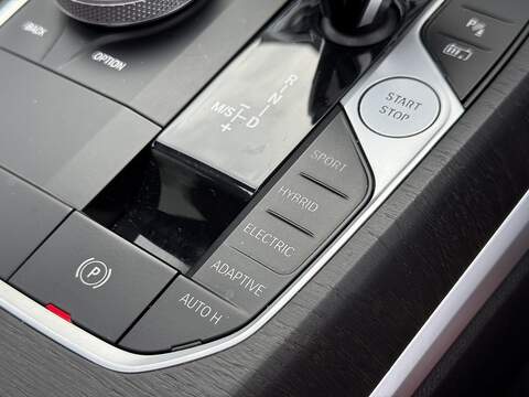 BMW 3 Series 2.0 330e 12kWh M Sport Touring 5dr Petrol Plug-in Hybrid Auto Euro 6 (s/s) (292 ps) - U2411
