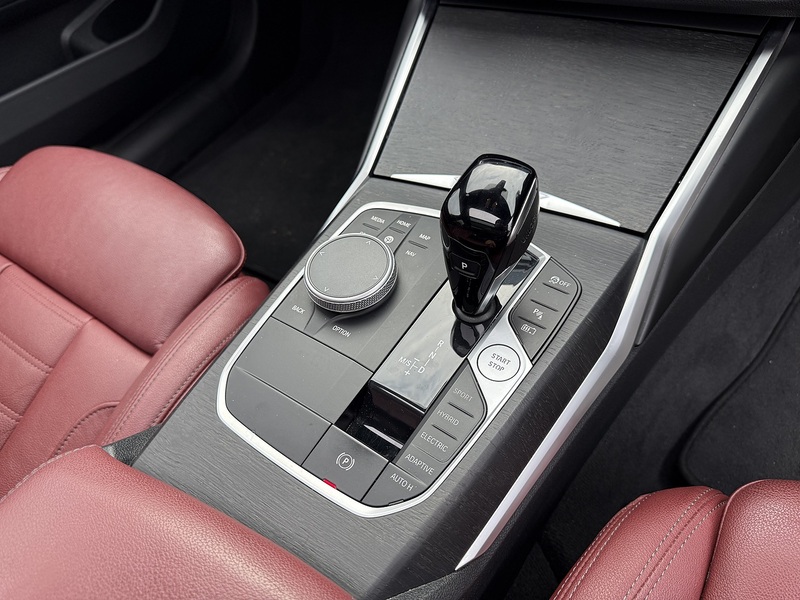 BMW 3 Series 2.0 330e 12kWh M Sport Touring 5dr Petrol Plug-in Hybrid Auto Euro 6 (s/s) (292 ps) - U2411