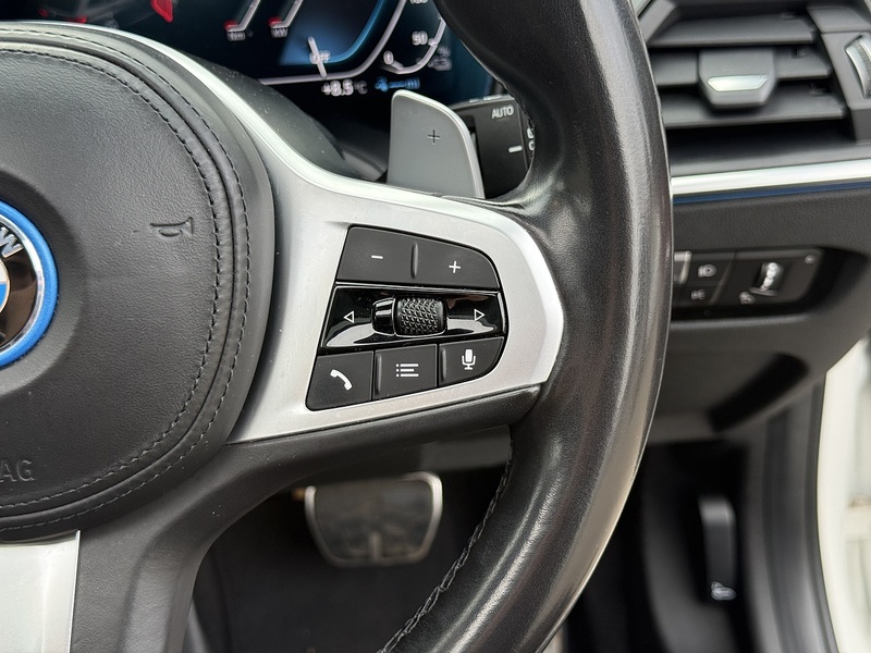 BMW 3 Series 2.0 330e 12kWh M Sport Touring 5dr Petrol Plug-in Hybrid Auto Euro 6 (s/s) (292 ps) - U2411