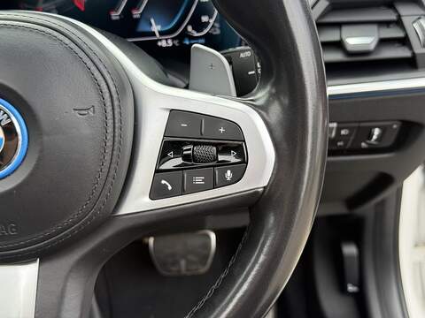 BMW 3 Series 2.0 330e 12kWh M Sport Touring 5dr Petrol Plug-in Hybrid Auto Euro 6 (s/s) (292 ps) - U2411