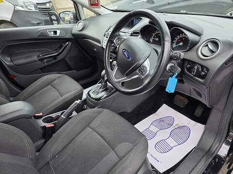 Ford Fiesta 1.0T EcoBoost Titanium Hatchback 5dr Petrol Powershift Euro 6 (100 ps) - U2412