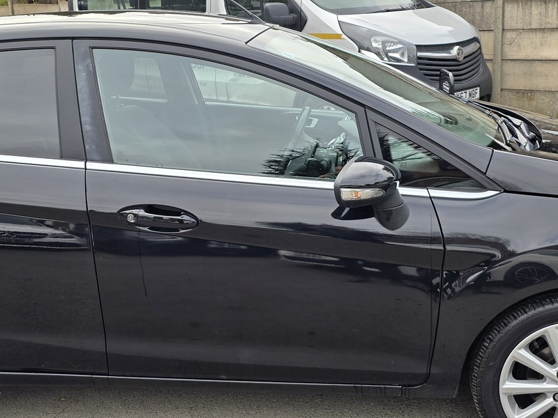 Ford Fiesta 1.0T EcoBoost Titanium Hatchback 5dr Petrol Powershift Euro 6 (100 ps) - U2412