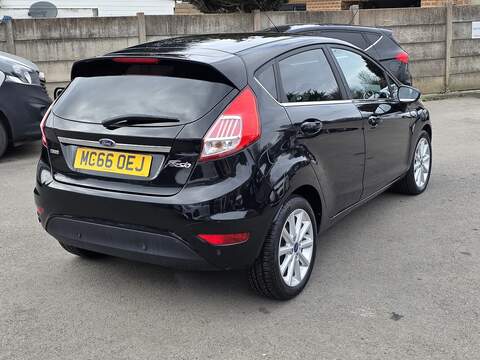 Ford Fiesta 1.0T EcoBoost Titanium Hatchback 5dr Petrol Powershift Euro 6 (100 ps) - U2412