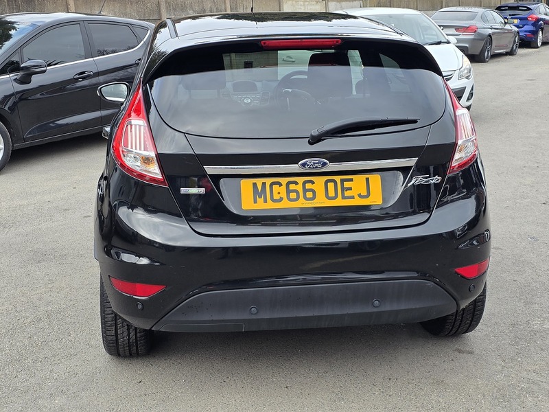 Ford Fiesta 1.0T EcoBoost Titanium Hatchback 5dr Petrol Powershift Euro 6 (100 ps) - U2412