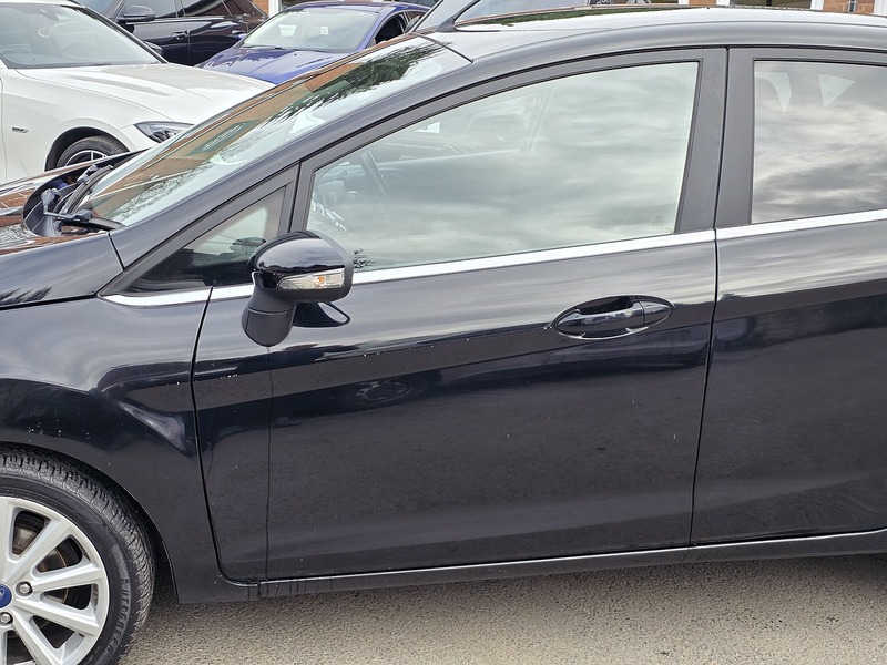 Ford Fiesta 1.0T EcoBoost Titanium Hatchback 5dr Petrol Powershift Euro 6 (100 ps) - U2412