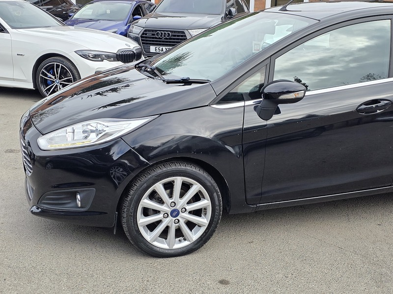 Ford Fiesta 1.0T EcoBoost Titanium Hatchback 5dr Petrol Powershift Euro 6 (100 ps) - U2412