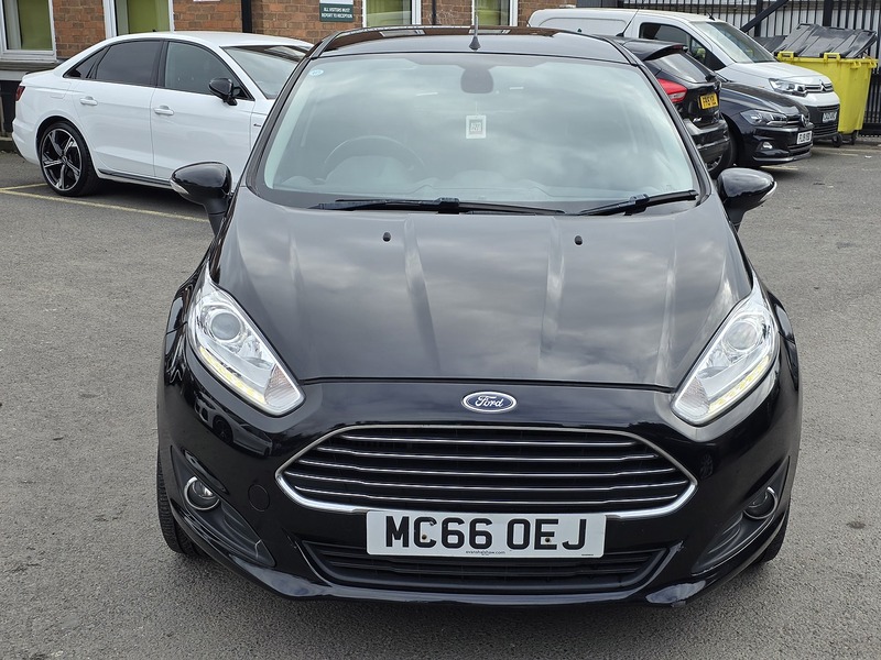 Ford Fiesta 1.0T EcoBoost Titanium Hatchback 5dr Petrol Powershift Euro 6 (100 ps) - U2412