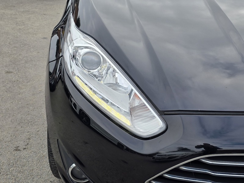 Ford Fiesta 1.0T EcoBoost Titanium Hatchback 5dr Petrol Powershift Euro 6 (100 ps) - U2412