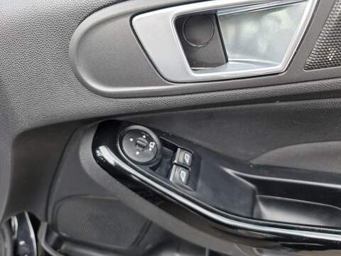 Ford Fiesta 1.0T EcoBoost Titanium Hatchback 5dr Petrol Powershift Euro 6 (100 ps) - U2412