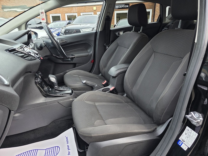 Ford Fiesta 1.0T EcoBoost Titanium Hatchback 5dr Petrol Powershift Euro 6 (100 ps) - U2412