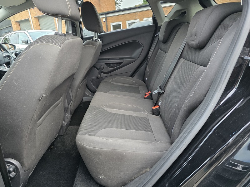 Ford Fiesta 1.0T EcoBoost Titanium Hatchback 5dr Petrol Powershift Euro 6 (100 ps) - U2412