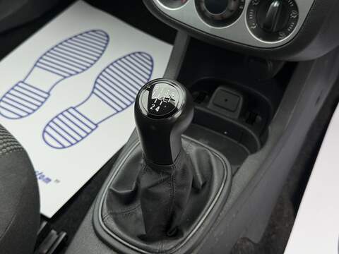 Vauxhall Corsa 1.0 ecoFLEX 12V S Hatchback 3dr Petrol Manual Euro 5 (65 ps) - U2413