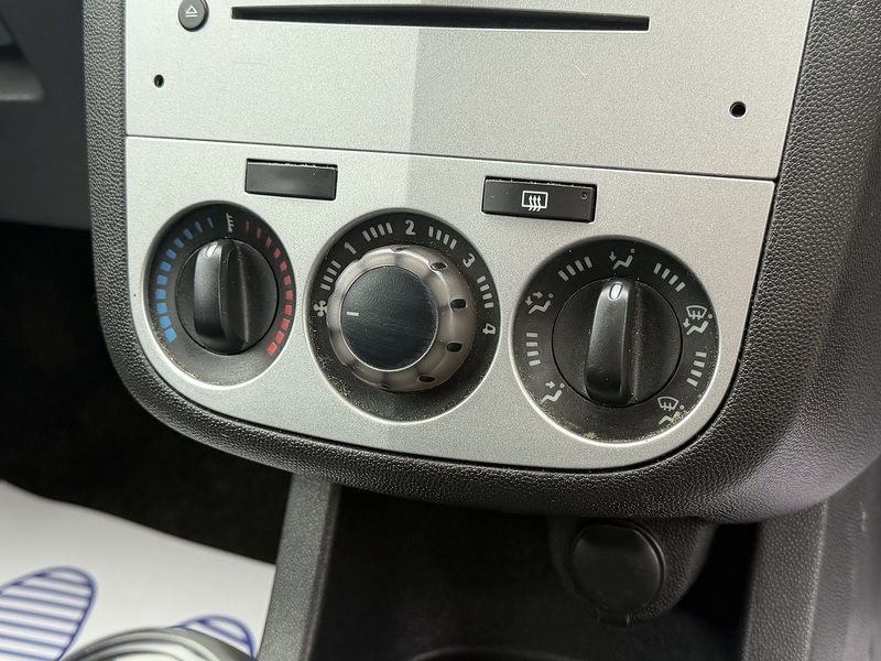 Vauxhall Corsa 1.0 ecoFLEX 12V S Hatchback 3dr Petrol Manual Euro 5 (65 ps) - U2413