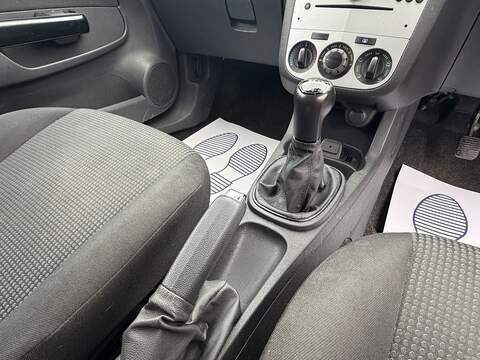 Vauxhall Corsa 1.0 ecoFLEX 12V S Hatchback 3dr Petrol Manual Euro 5 (65 ps) - U2413