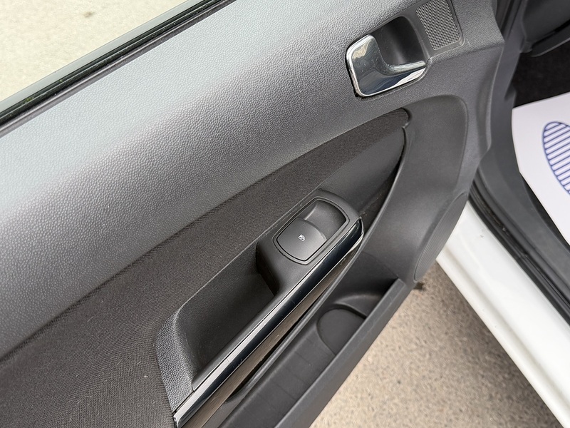 Vauxhall Corsa 1.0 ecoFLEX 12V S Hatchback 3dr Petrol Manual Euro 5 (65 ps) - U2413