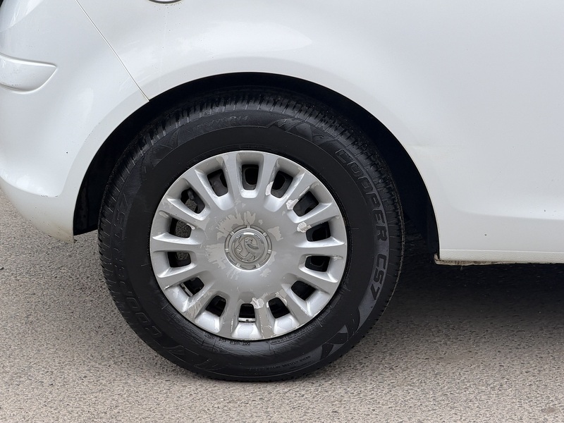 Vauxhall Corsa 1.0 ecoFLEX 12V S Hatchback 3dr Petrol Manual Euro 5 (65 ps) - U2413