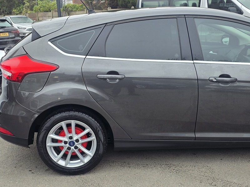 Ford Focus 1.0T EcoBoost Zetec Hatchback 5dr Petrol Auto Euro 6 (s/s) (125 ps) - U2415