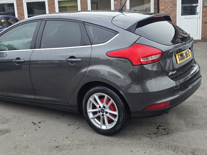 Ford Focus 1.0T EcoBoost Zetec Hatchback 5dr Petrol Auto Euro 6 (s/s) (125 ps) - U2415