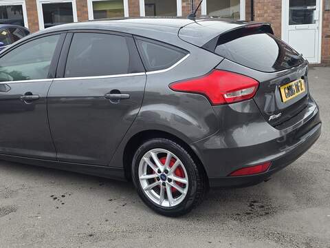 Ford Focus 1.0T EcoBoost Zetec Hatchback 5dr Petrol Auto Euro 6 (s/s) (125 ps) - U2415