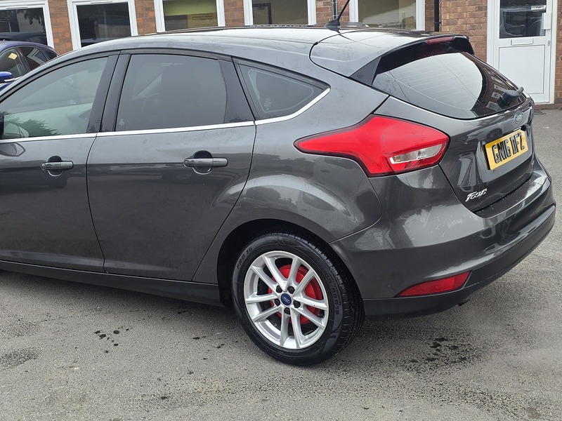 Ford Focus 1.0T EcoBoost Zetec Hatchback 5dr Petrol Auto Euro 6 (s/s) (125 ps) - U2415
