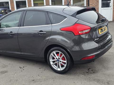Ford Focus 1.0T EcoBoost Zetec Hatchback 5dr Petrol Auto Euro 6 (s/s) (125 ps) - U2415