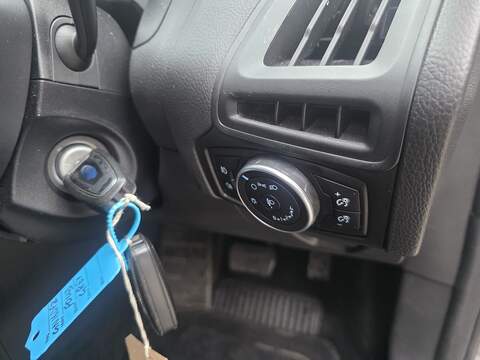 Ford Focus 1.0T EcoBoost Zetec Hatchback 5dr Petrol Auto Euro 6 (s/s) (125 ps) - U2415