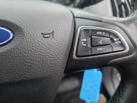 Ford Focus 1.0T EcoBoost Zetec Hatchback 5dr Petrol Auto Euro 6 (s/s) (125 ps) - U2415