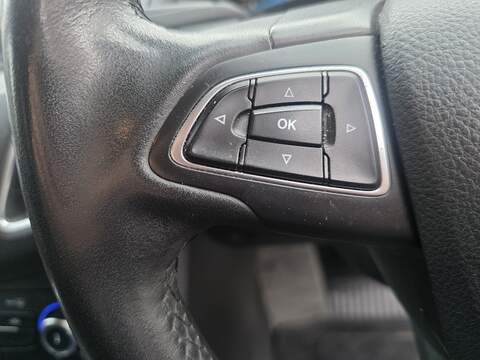 Ford Focus 1.0T EcoBoost Zetec Hatchback 5dr Petrol Auto Euro 6 (s/s) (125 ps) - U2415