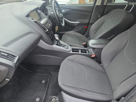 Ford Focus 1.0T EcoBoost Zetec Hatchback 5dr Petrol Auto Euro 6 (s/s) (125 ps) - U2415