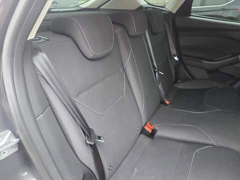 Ford Focus 1.0T EcoBoost Zetec Hatchback 5dr Petrol Auto Euro 6 (s/s) (125 ps) - U2415