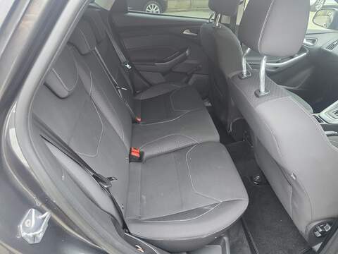 Ford Focus 1.0T EcoBoost Zetec Hatchback 5dr Petrol Auto Euro 6 (s/s) (125 ps) - U2415