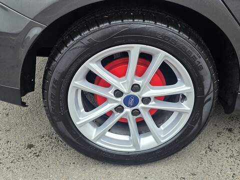 Ford Focus 1.0T EcoBoost Zetec Hatchback 5dr Petrol Auto Euro 6 (s/s) (125 ps) - U2415