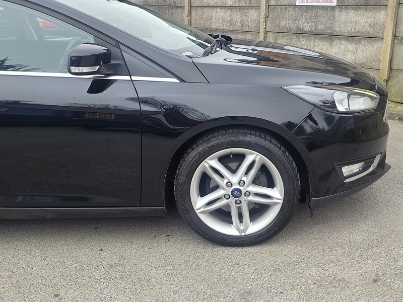 Ford Focus 1.0T EcoBoost Titanium Hatchback 5dr Petrol Auto Euro 6 (s/s) (125 ps) - U2416