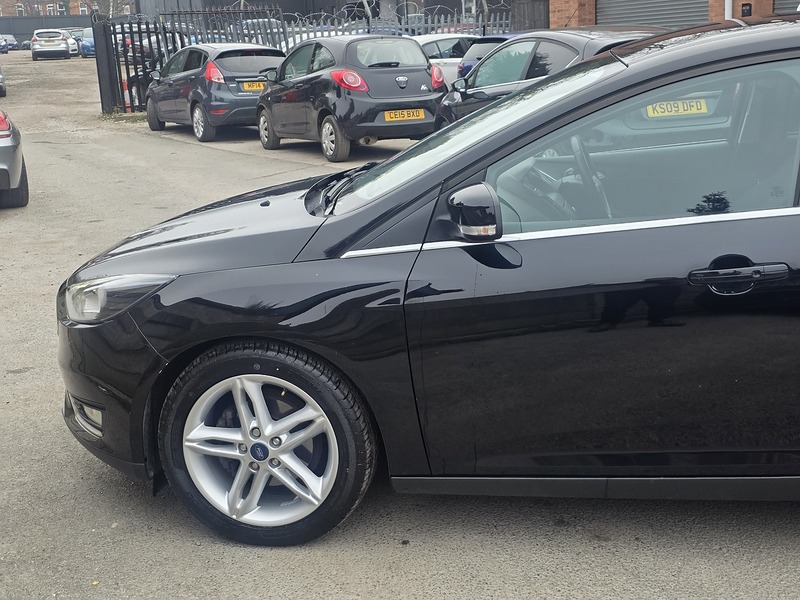 Ford Focus 1.0T EcoBoost Titanium Hatchback 5dr Petrol Auto Euro 6 (s/s) (125 ps) - U2416