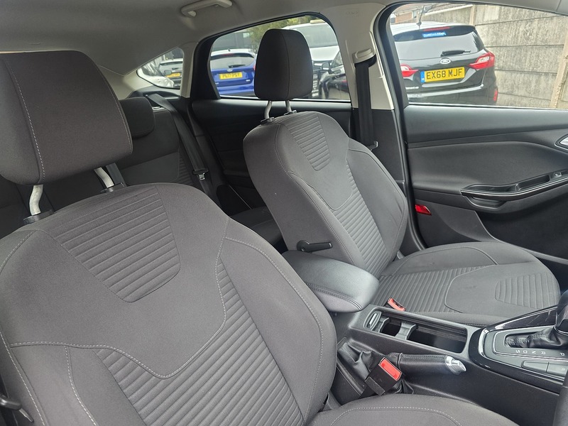 Ford Focus 1.0T EcoBoost Titanium Hatchback 5dr Petrol Auto Euro 6 (s/s) (125 ps) - U2416